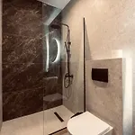 Frourio B2 Larissa